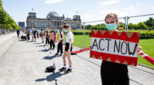 Klimastreik vor dem Reichstag in Berlin