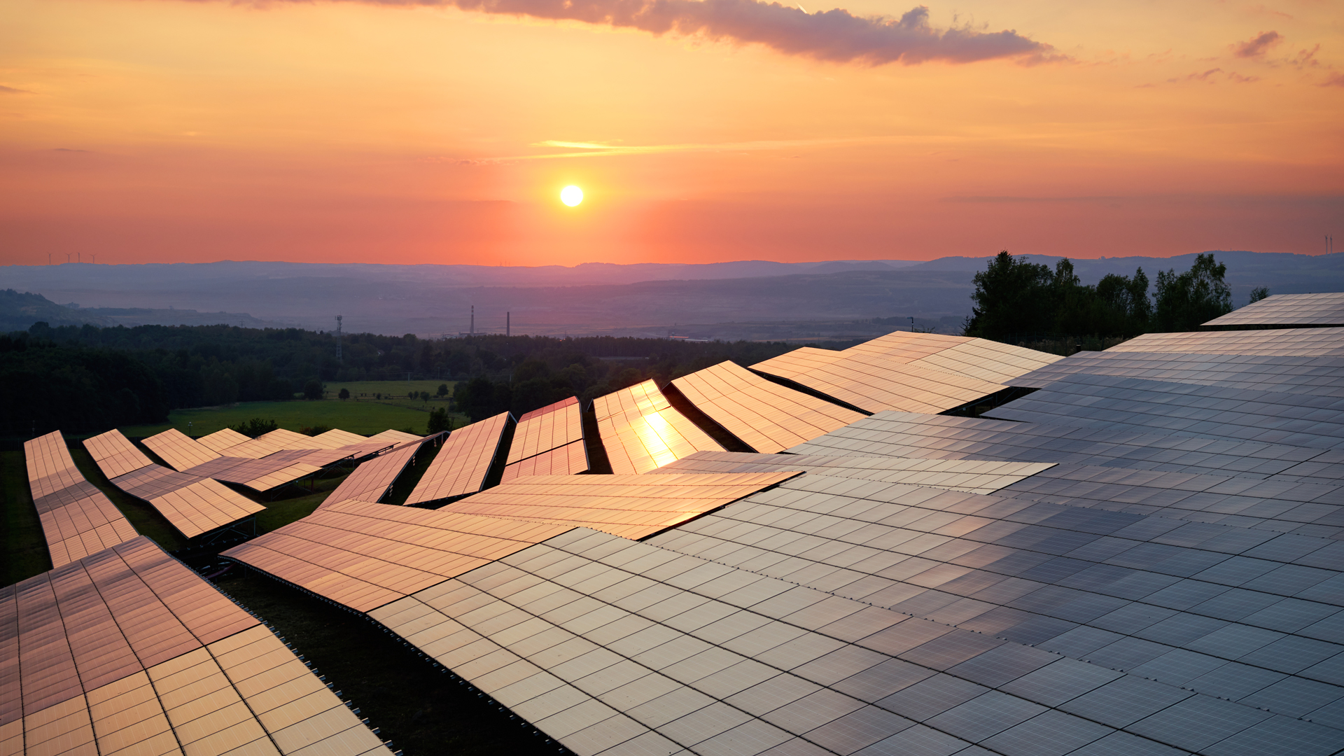 Solar-climate-683109036-1920-c-Milos-Muller-iStock-Getty-Images